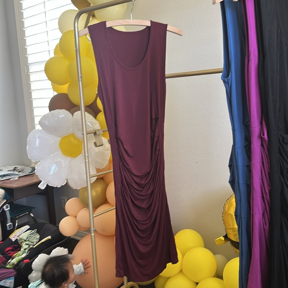 Bundle of Maternity Sleeveless Dresses - Picture 6 of 9